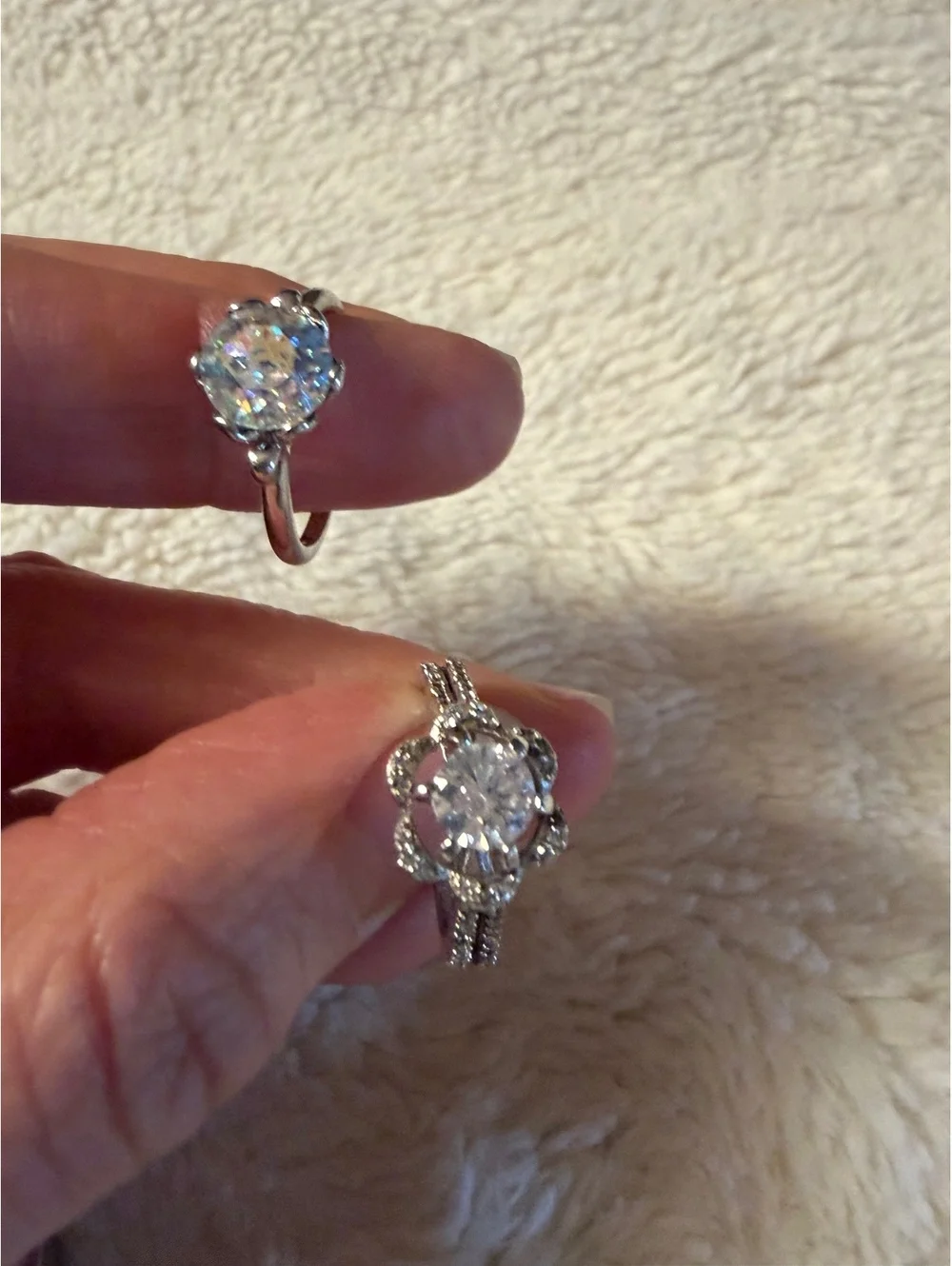 Set of various fashion Rings and earrings silver gold